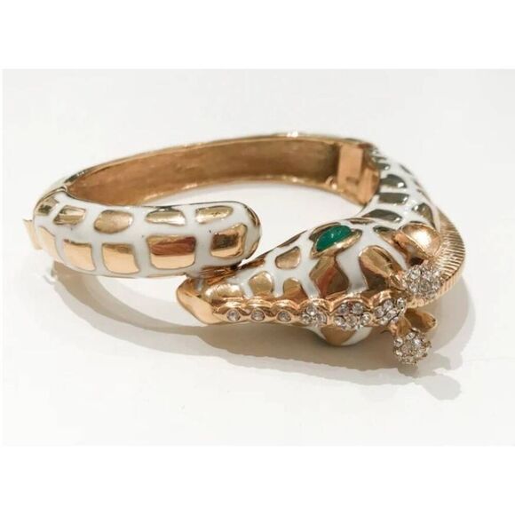 CINER NY Signed 18K Gold Plating Giraffe Box & Tongue Clasp Bracelet - Picture 5 of 7